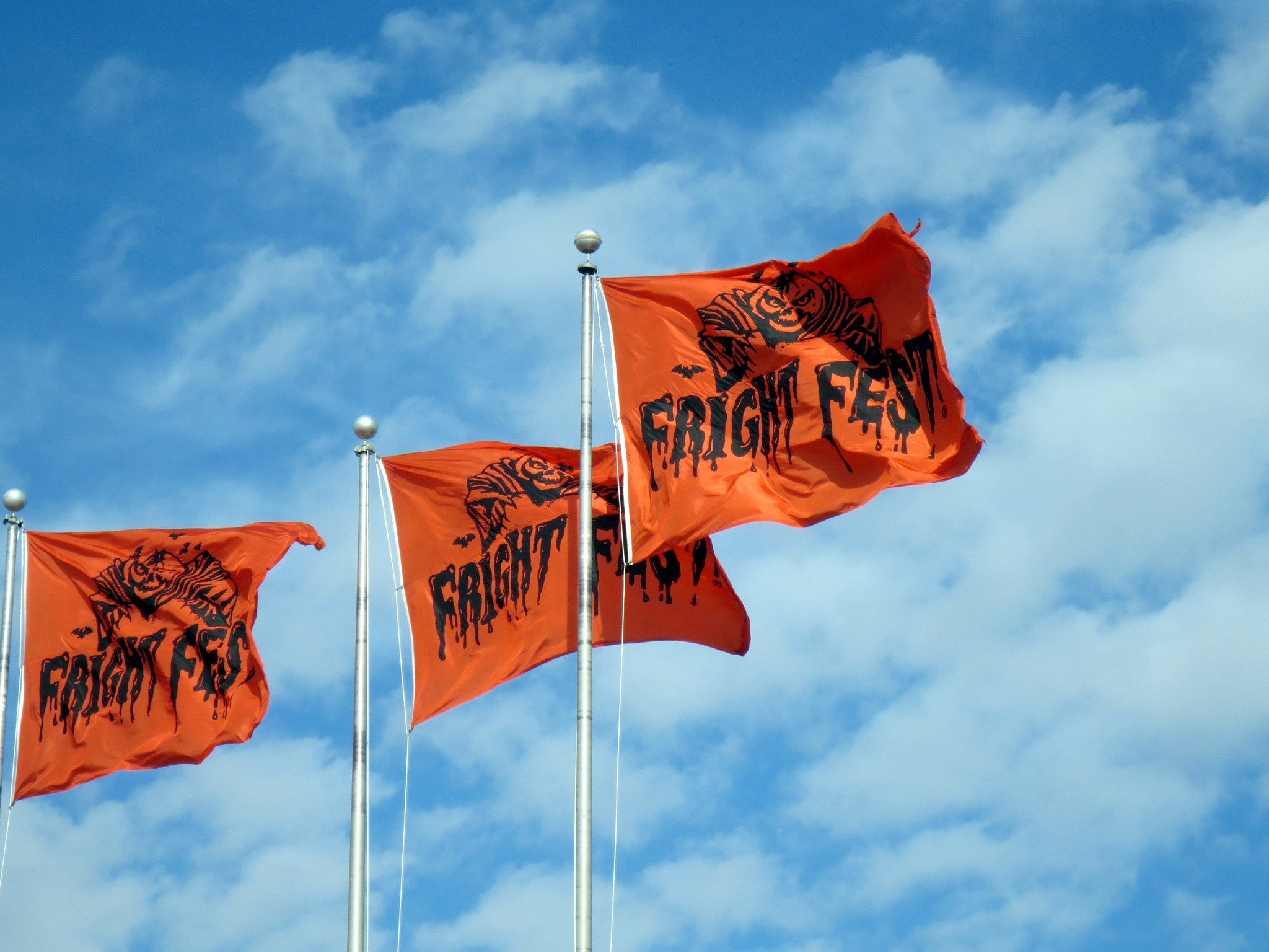 Six Flags Fright Fest Savings for Illinois State University Alumni